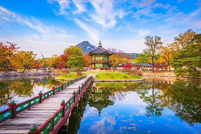 best time to travel to south korea